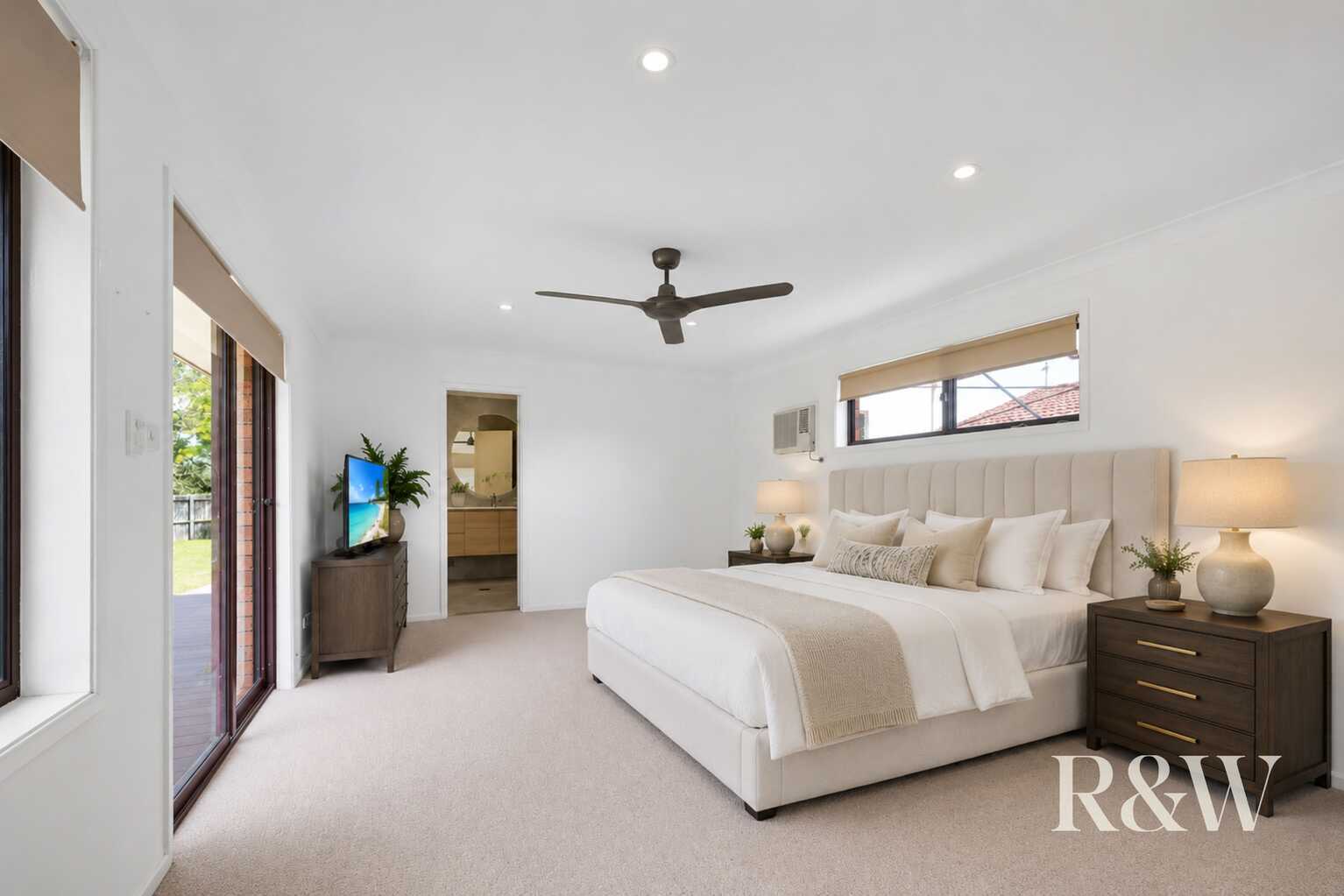 3 WILLIAM HOWE PLACE Narellan Vale 3 WILLIAM HOWE PLACE Narellan Vale