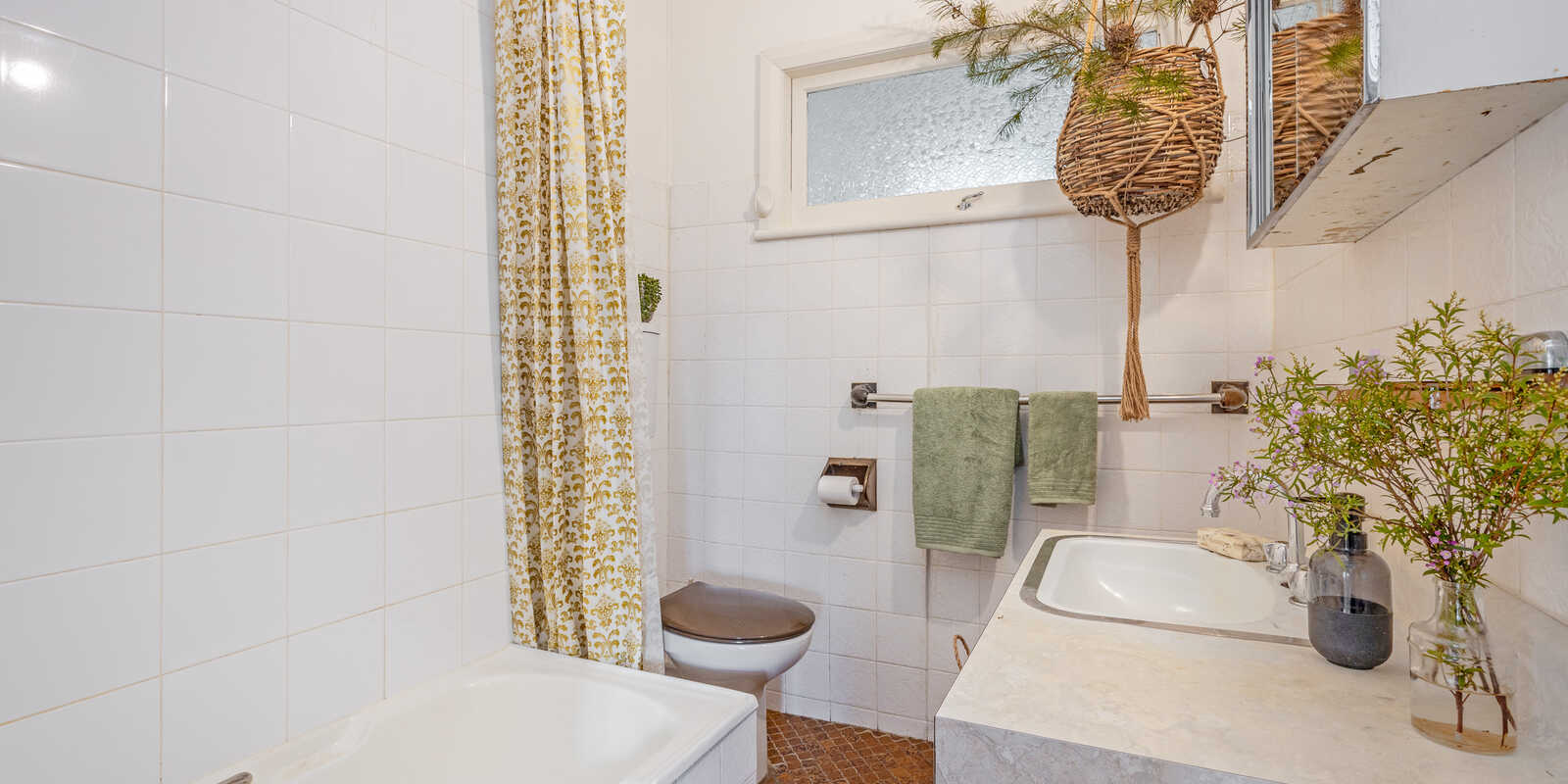 33 Days Crescent Blackheath 33 Days Crescent Blackheath