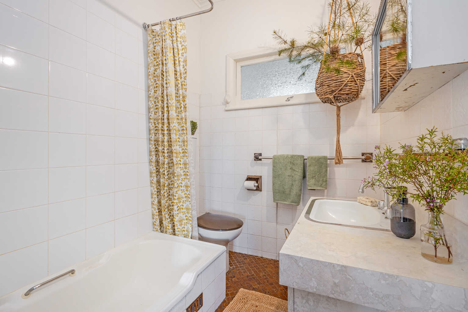 33 Days Crescent Blackheath 33 Days Crescent Blackheath