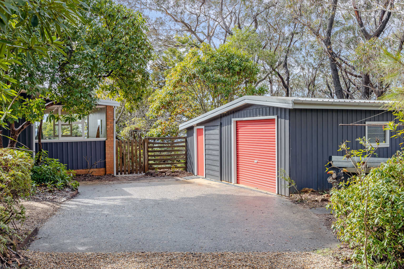 33 Days Crescent Blackheath 33 Days Crescent Blackheath
