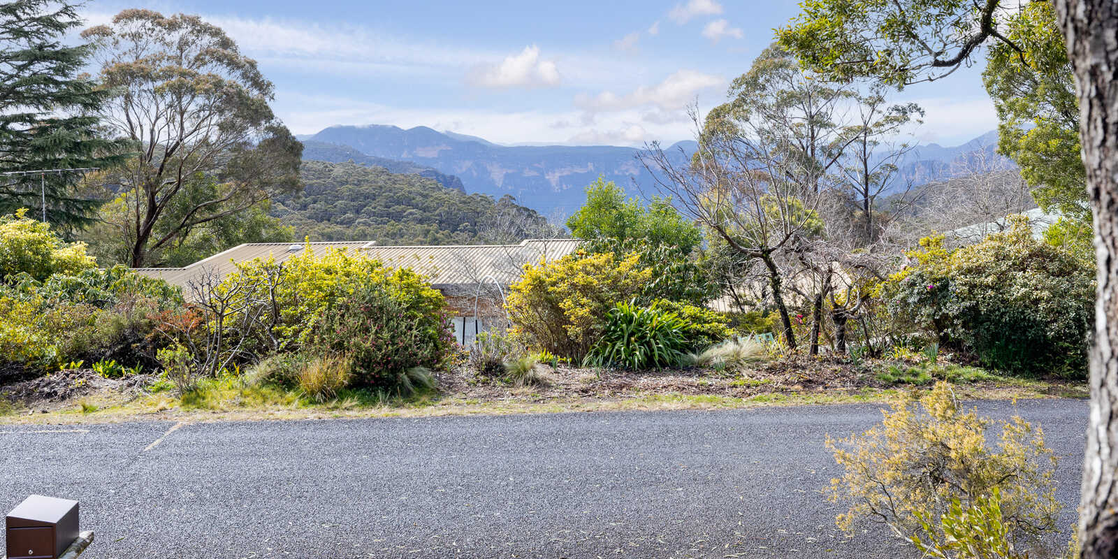 33 Days Crescent Blackheath 33 Days Crescent Blackheath