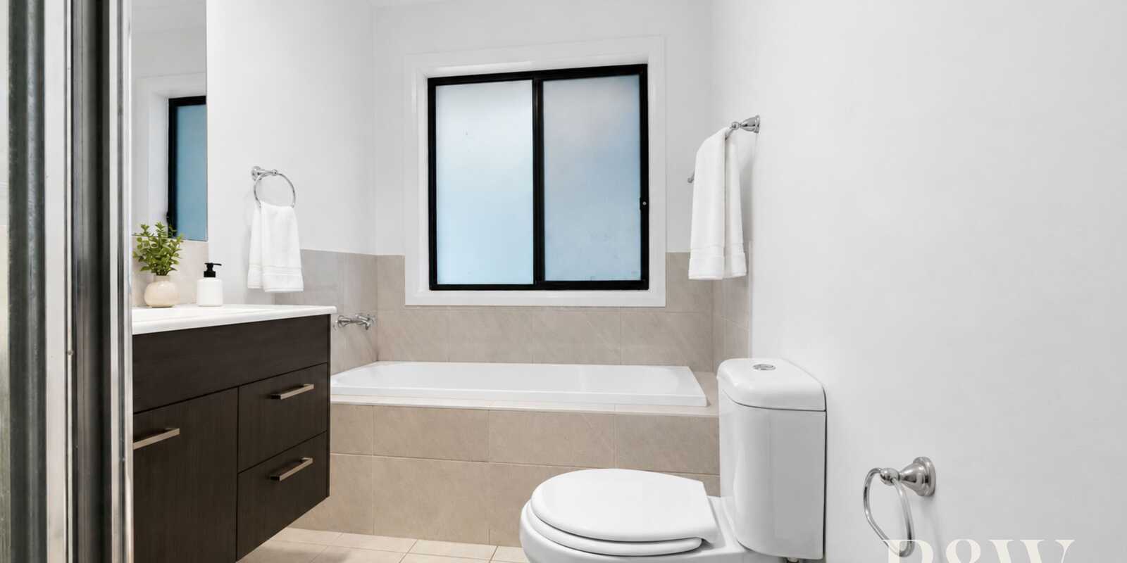 9 Arkley Avenue Claymore 9 Arkley Avenue Claymore