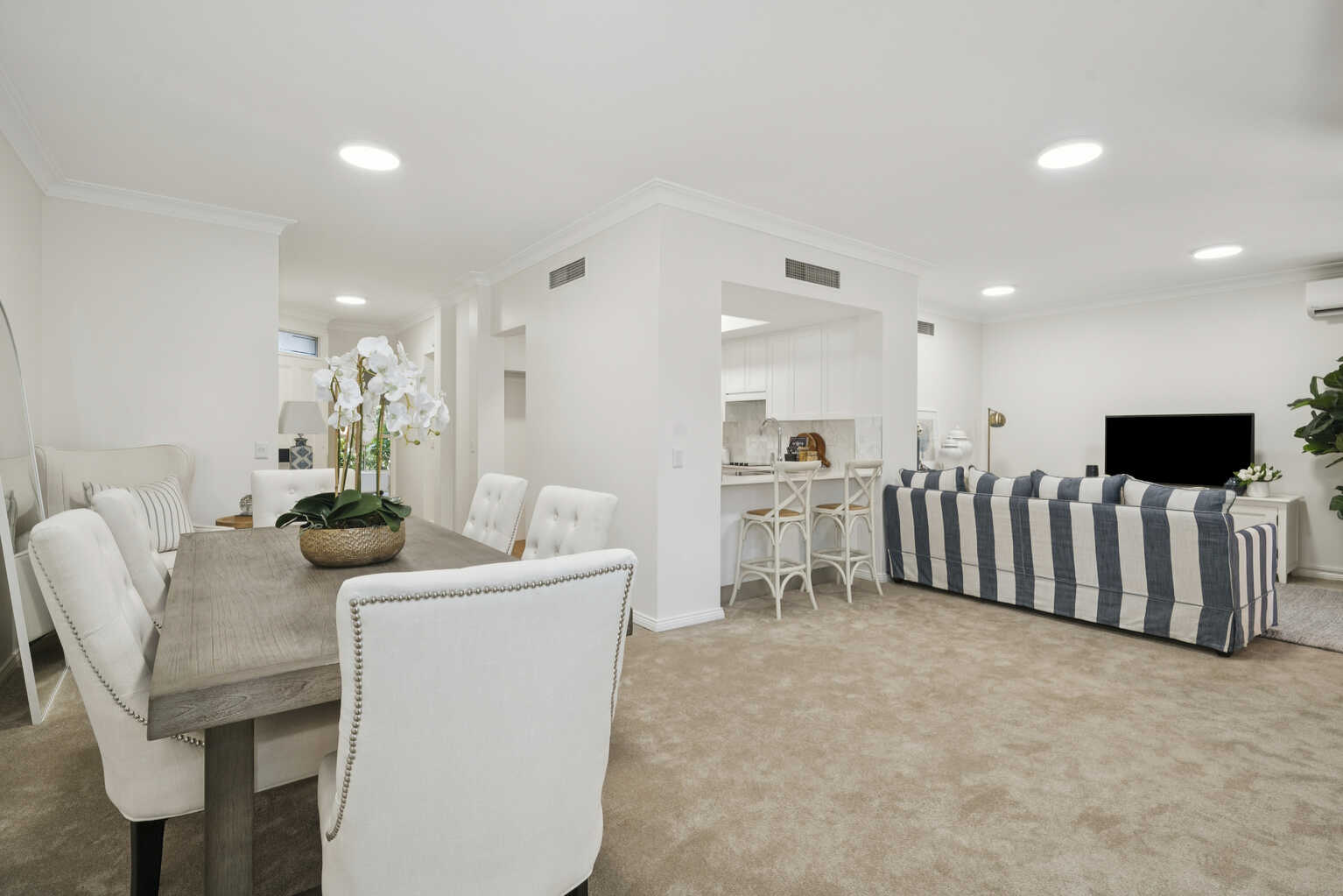 37/6 Hale Road Mosman