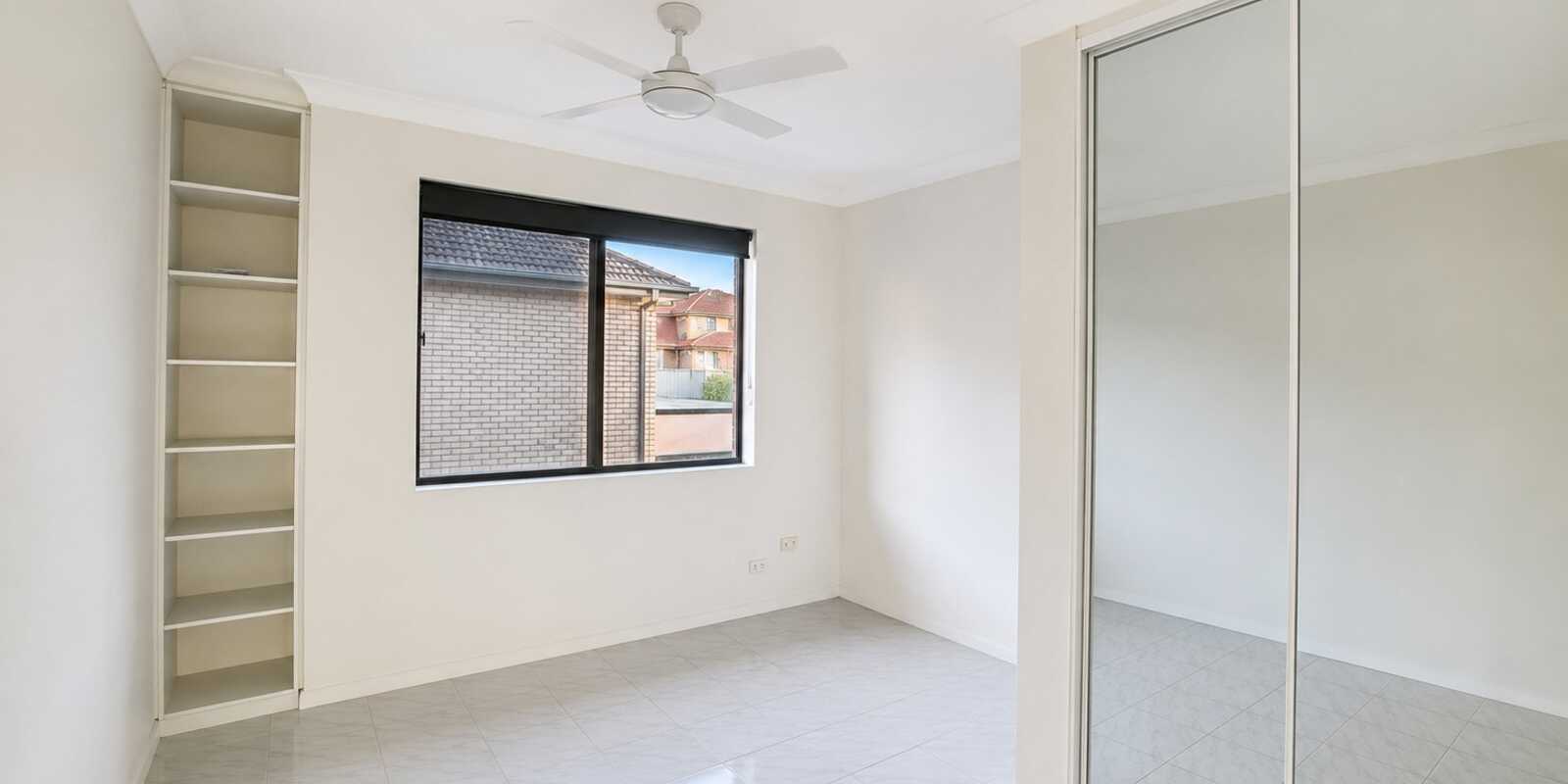 8/16 Hardy Street Fairfield