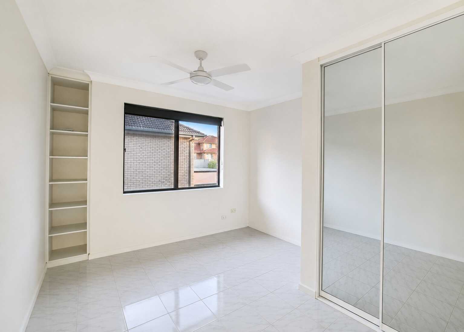 8/16 Hardy Street Fairfield