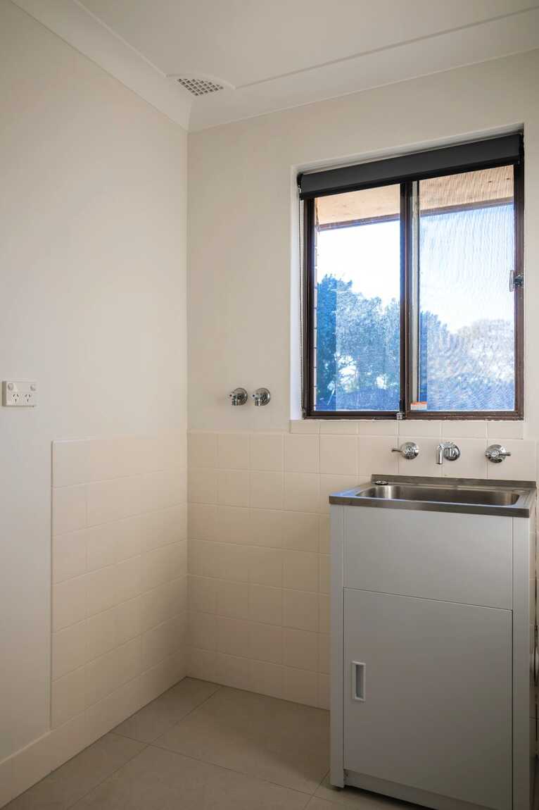 8/16 Hardy Street Fairfield