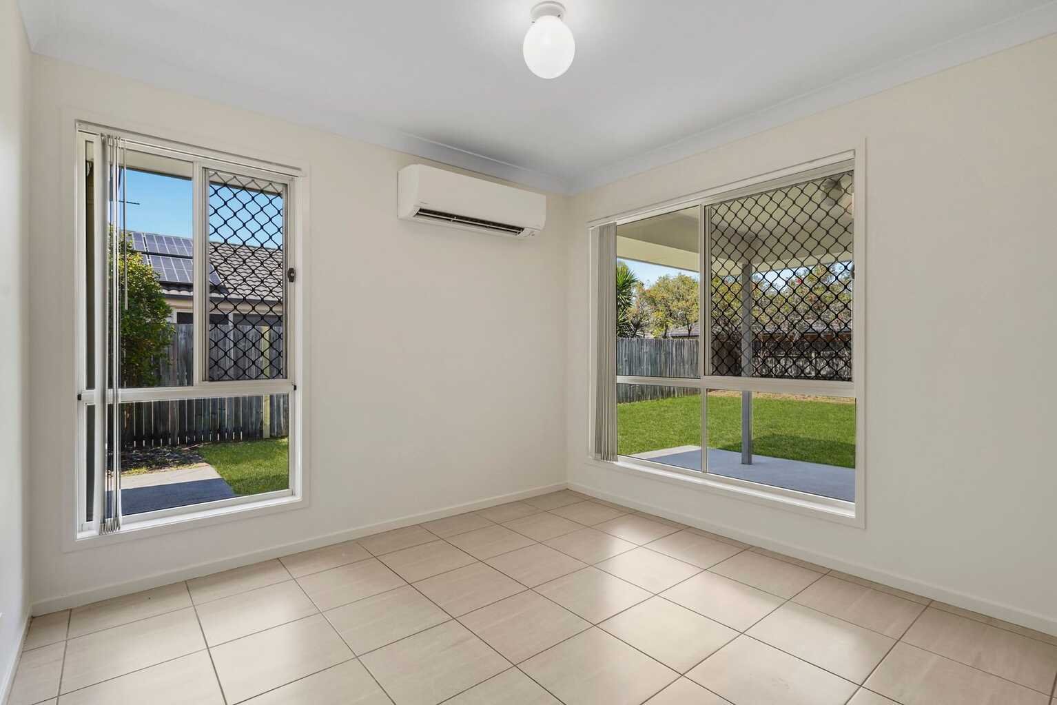 22 Piccadilly Street Bellmere 22 Piccadilly Street Bellmere