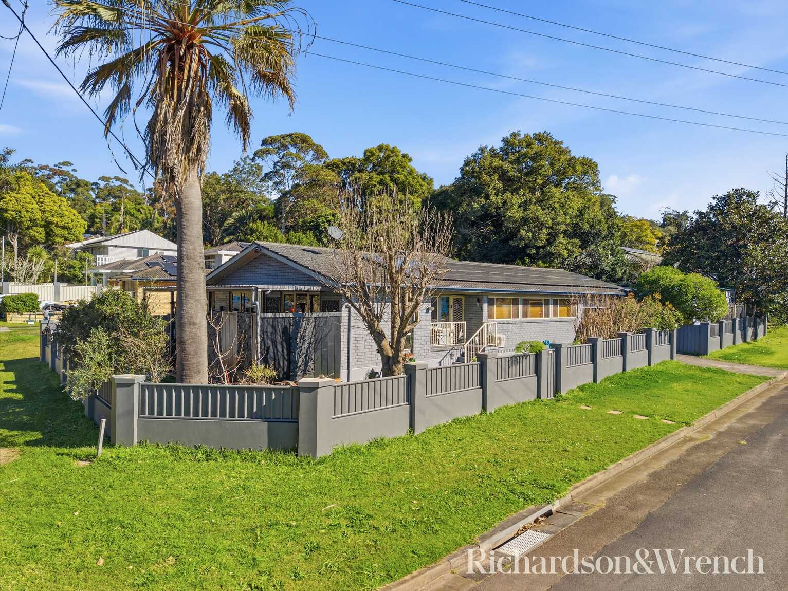 22 Jindalee Avenue Point Clare 22 Jindalee Avenue Point Clare