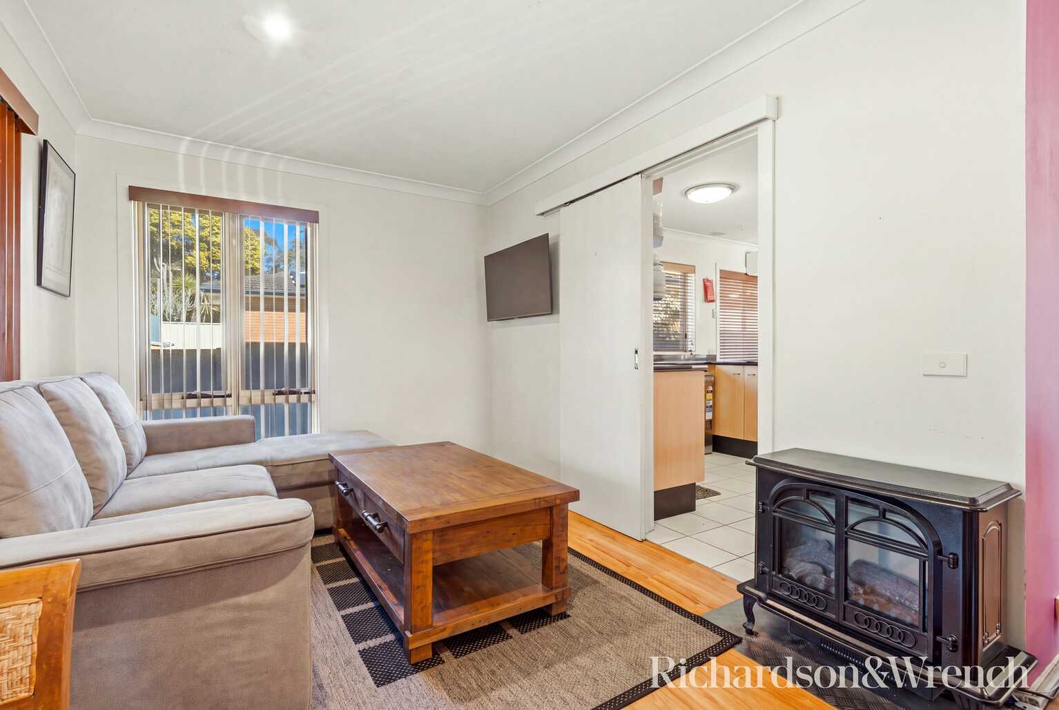 22 Jindalee Avenue Point Clare 22 Jindalee Avenue Point Clare