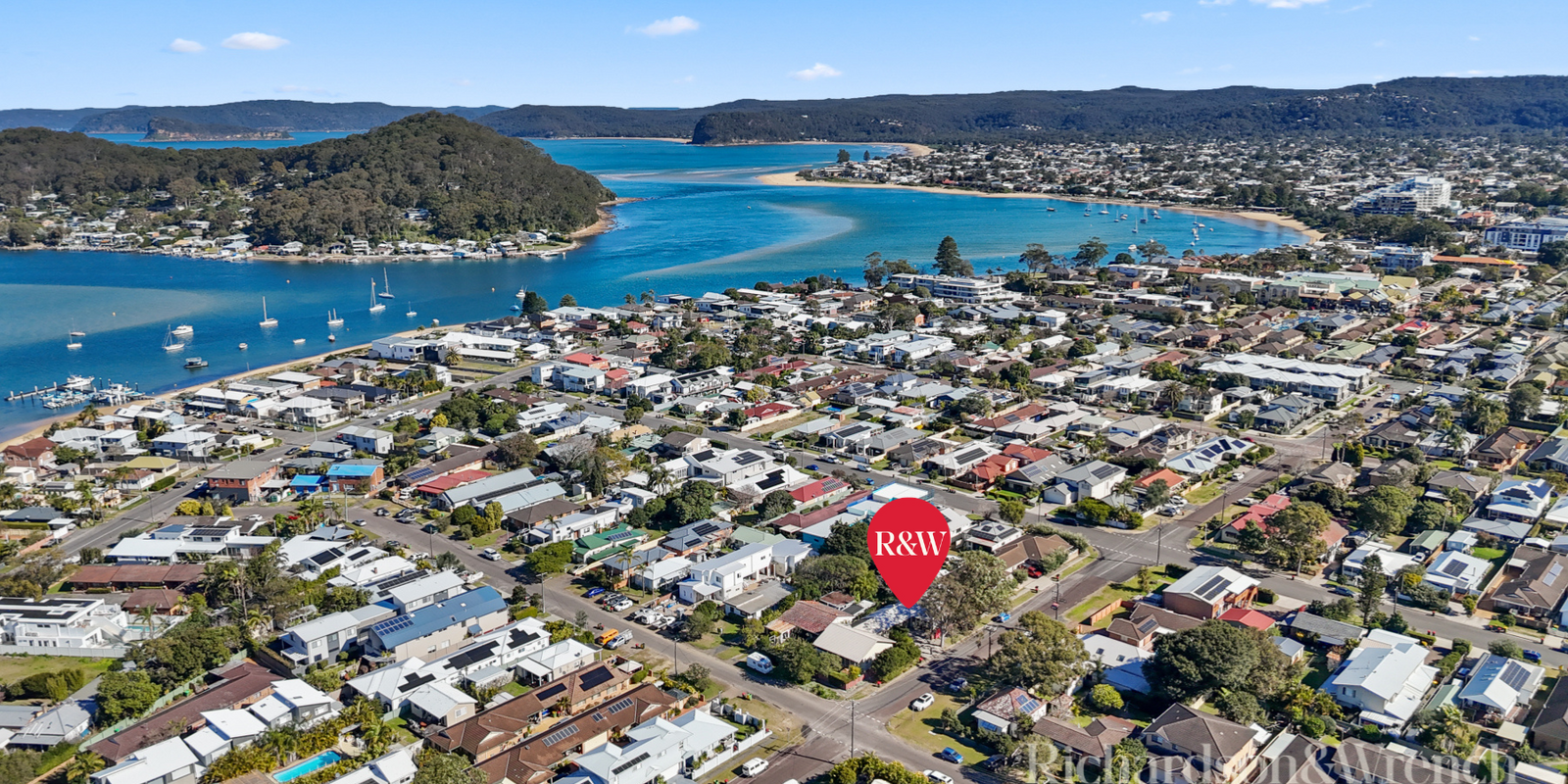 2/9 Telopea Street Booker Bay