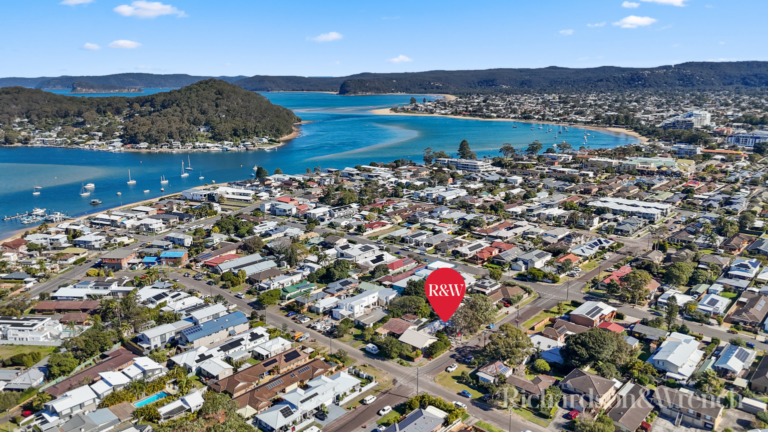 2/9 Telopea Street Booker Bay