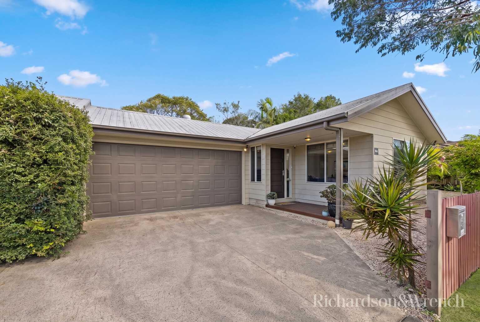 2/9 Telopea Street Booker Bay