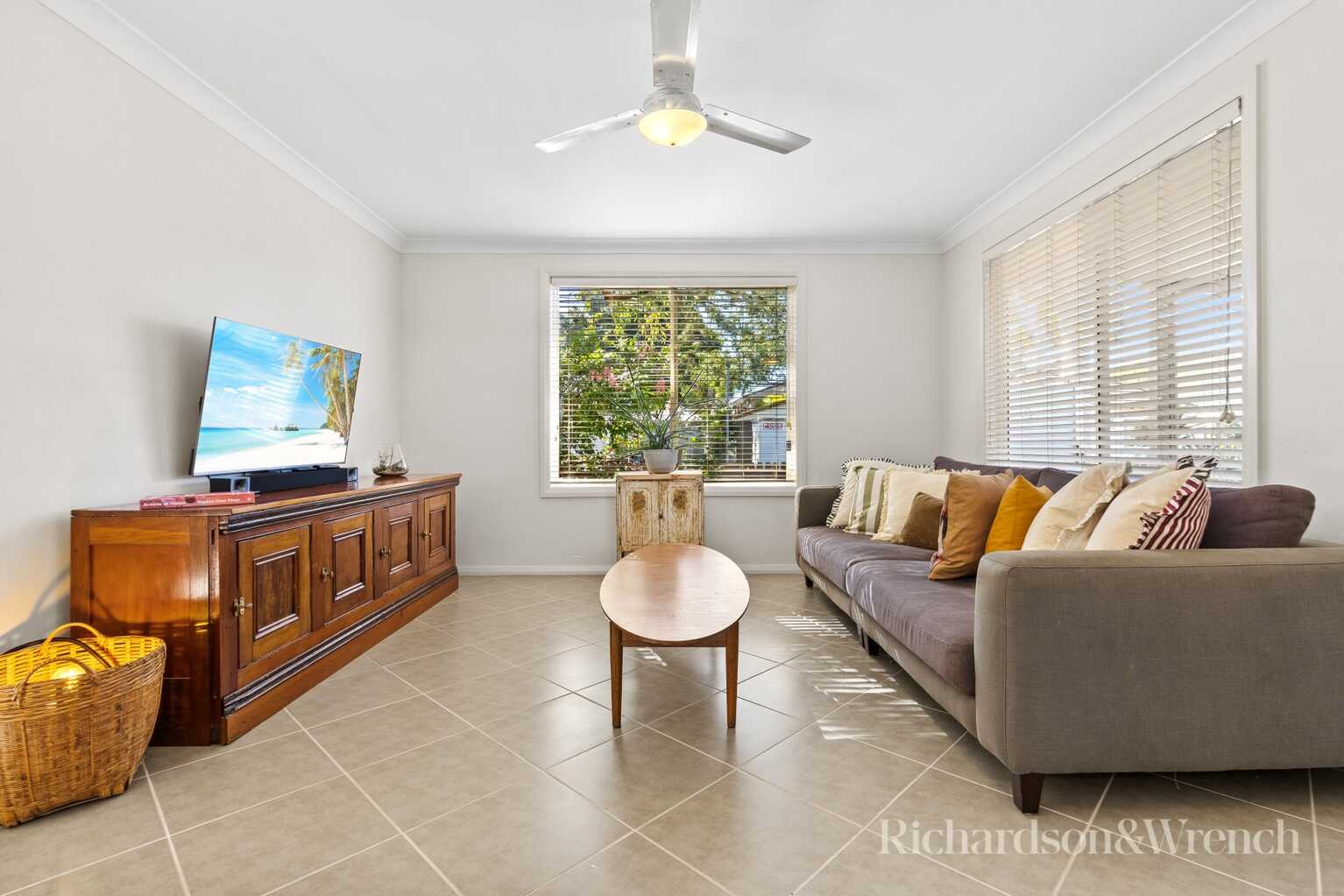 2/9 Telopea Street Booker Bay