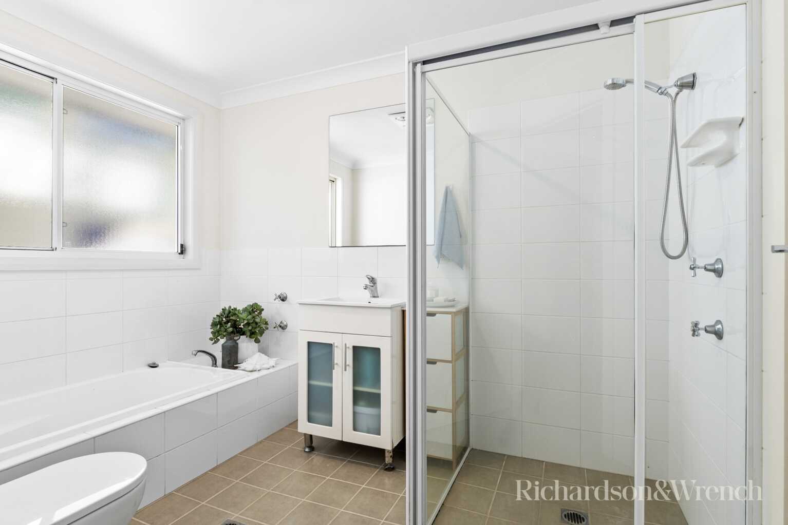 2/9 Telopea Street Booker Bay
