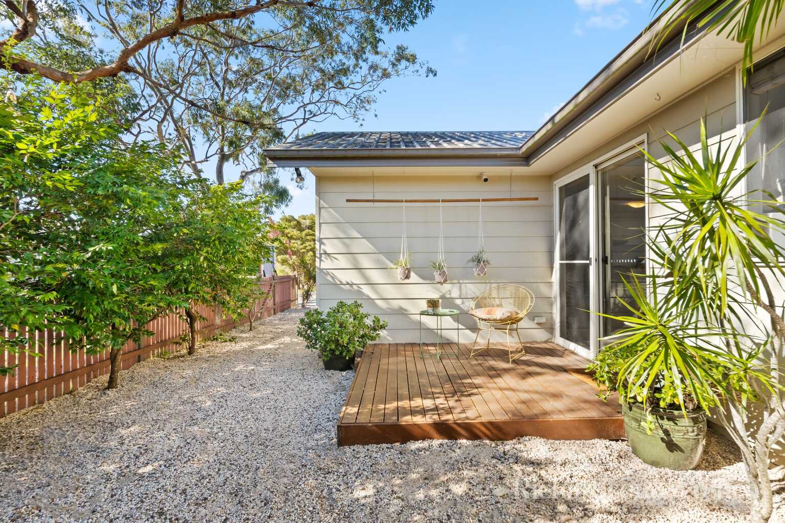 2/9 Telopea Street Booker Bay