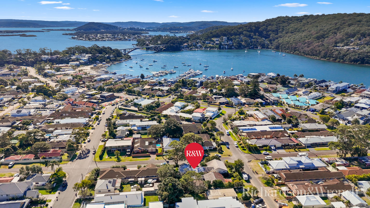 2/9 Telopea Street Booker Bay