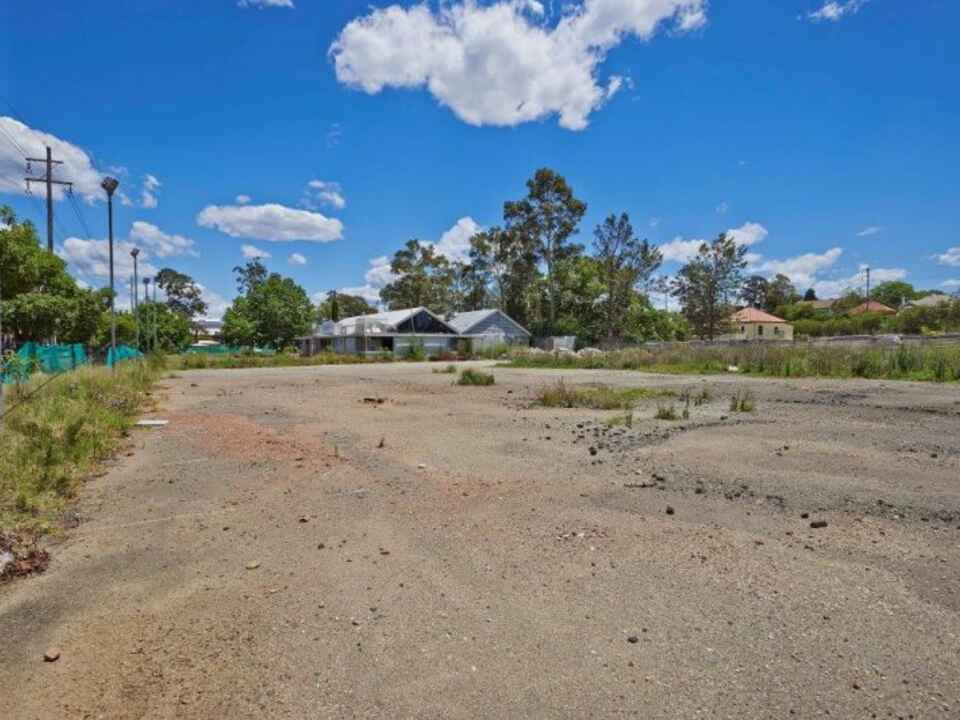 39-49 Henry Street Penrith