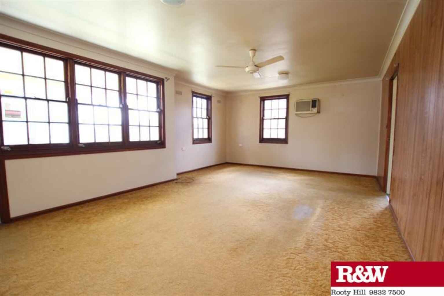 53 Keesing Crescent Blackett