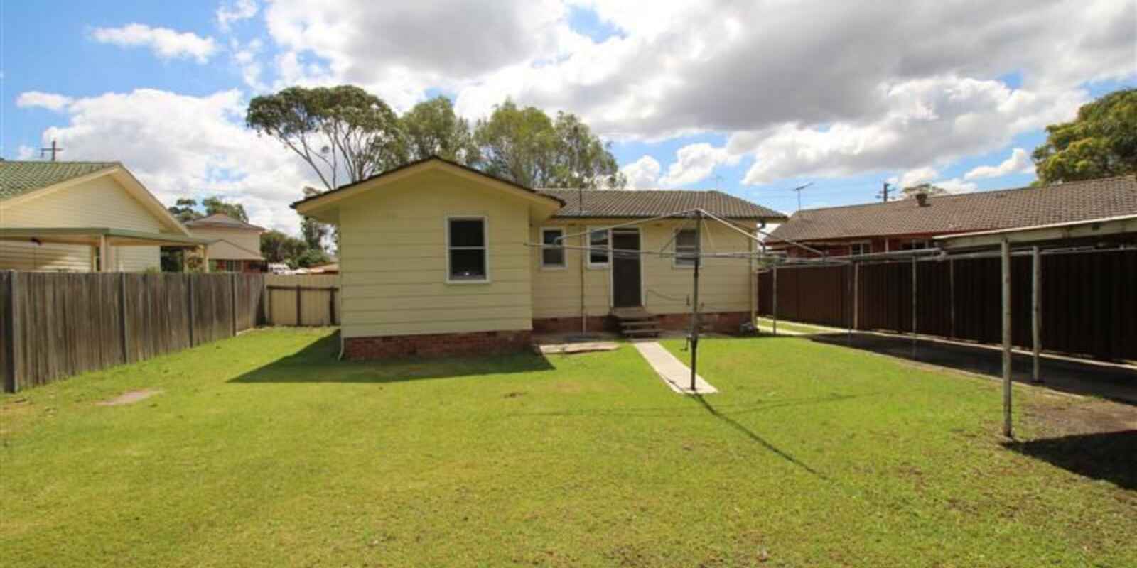 53 Keesing Crescent Blackett