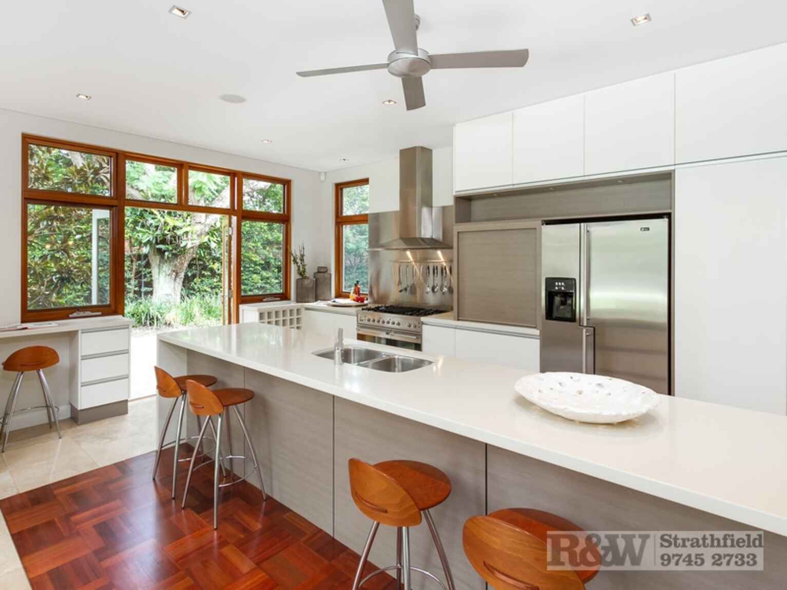 4 APPIAN WAY Burwood 4 APPIAN WAY Burwood