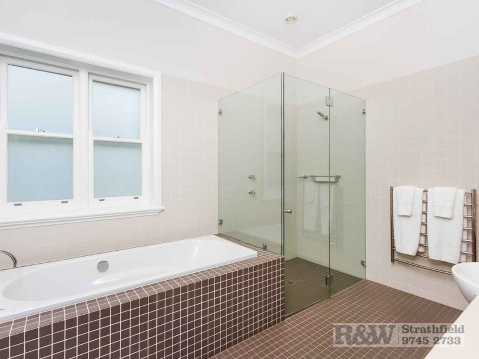 4 APPIAN WAY Burwood 4 APPIAN WAY Burwood