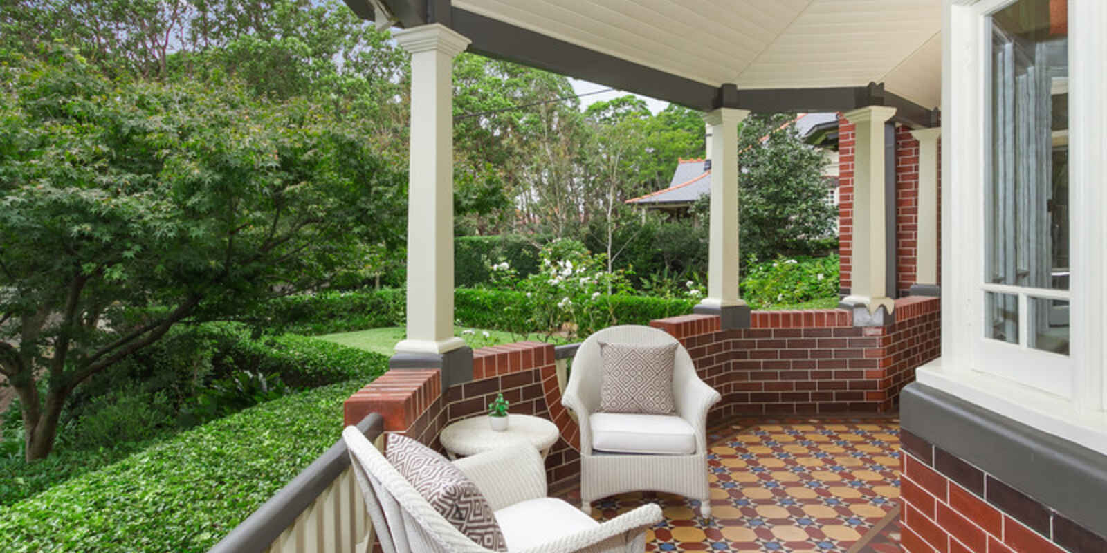 4 APPIAN WAY Burwood