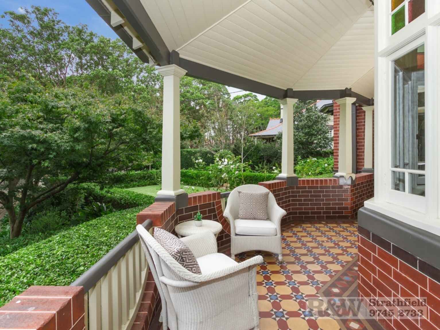 4 APPIAN WAY Burwood 4 APPIAN WAY Burwood