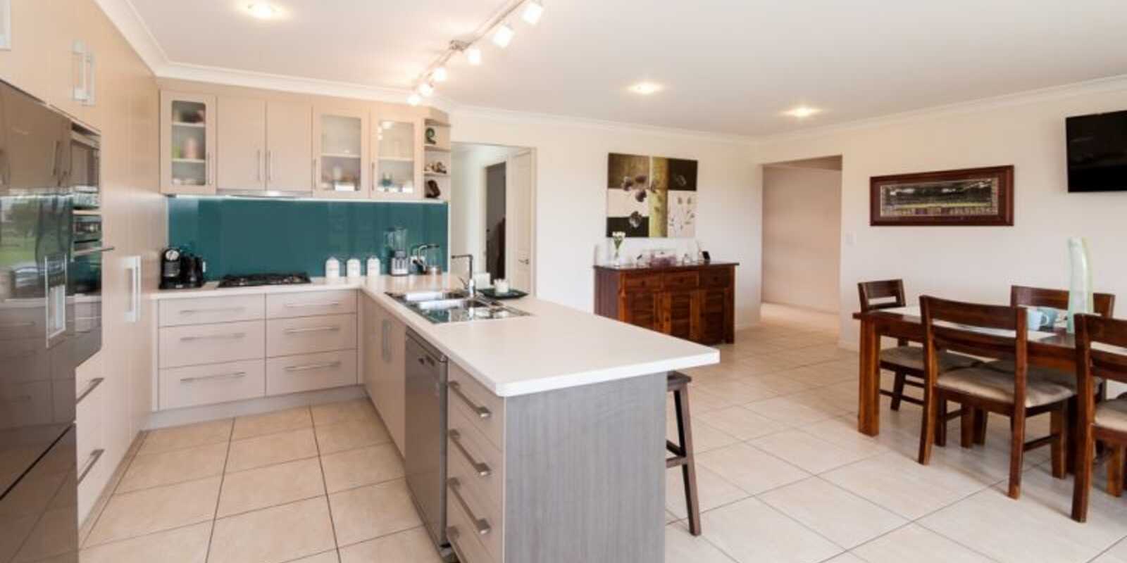 4 Lawrie Court Caboolture