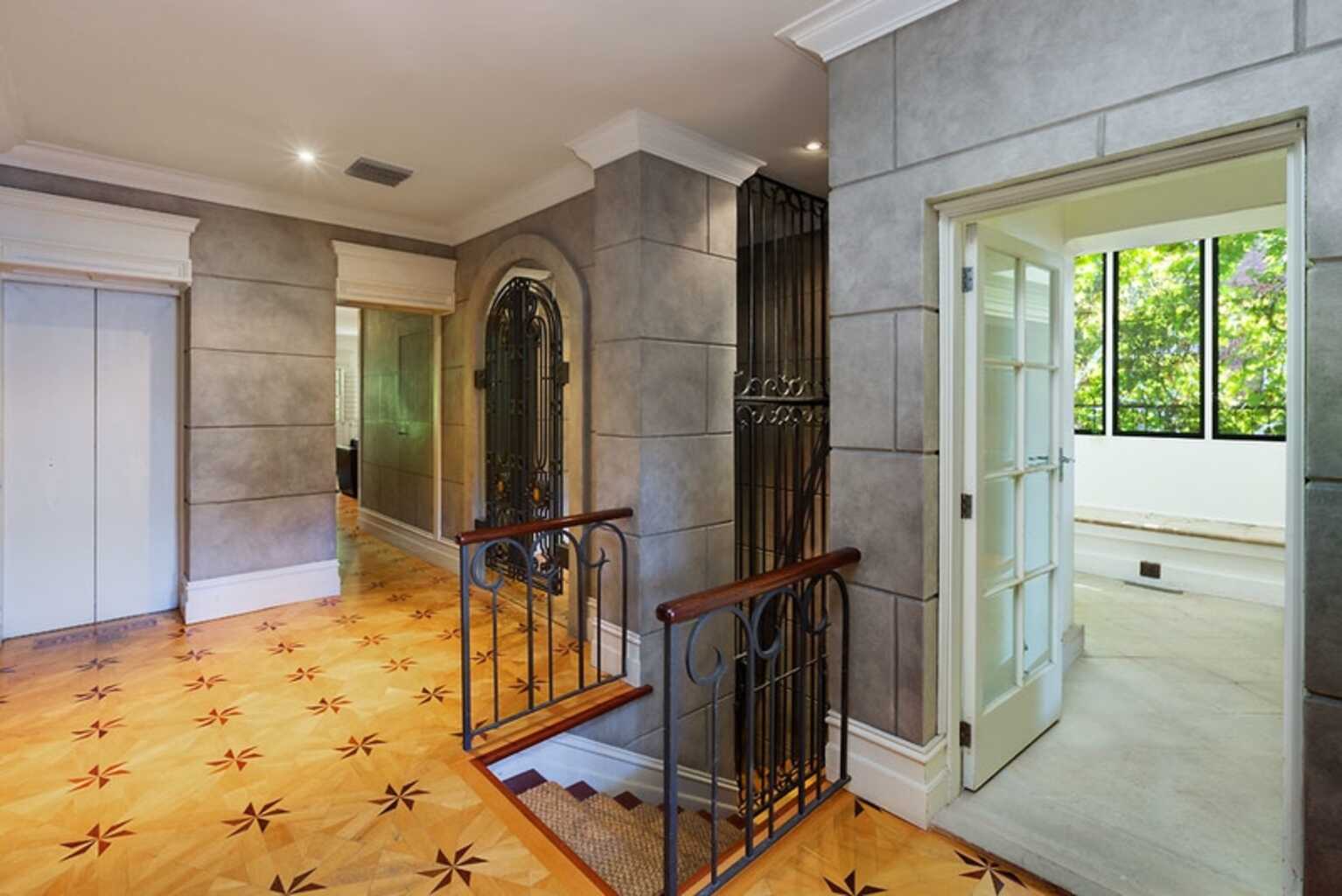 8/27 Billyard Ave Elizabeth Bay