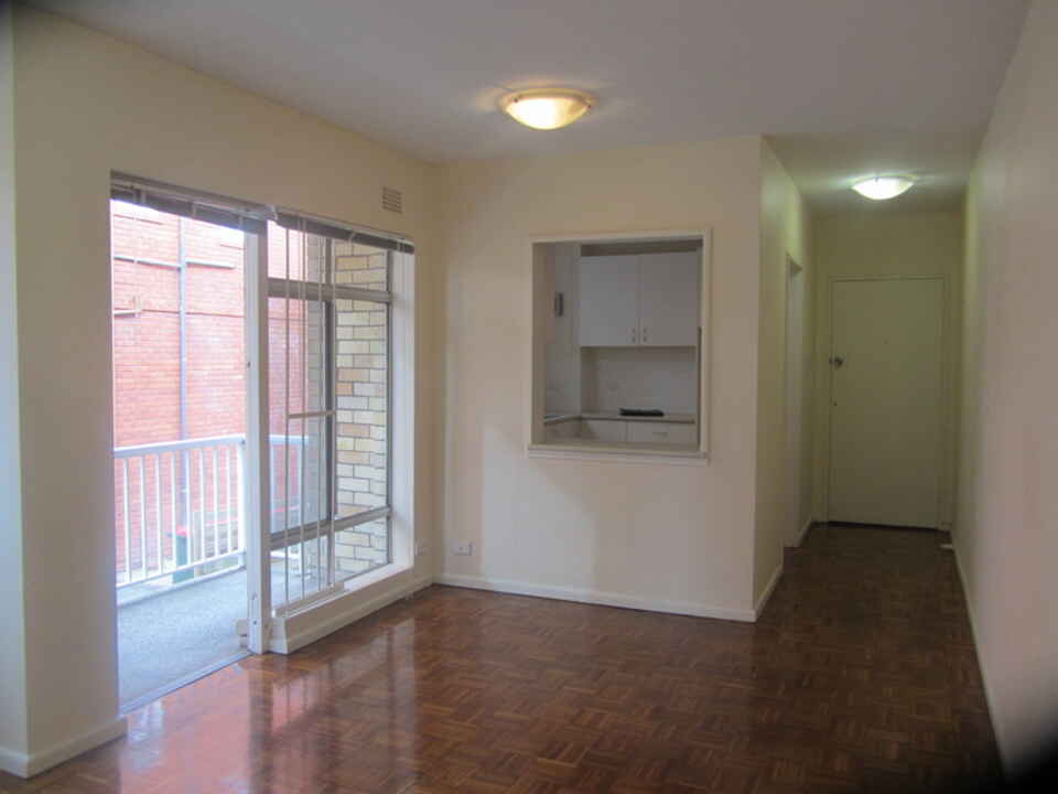 2/122 Perouse Road Randwick