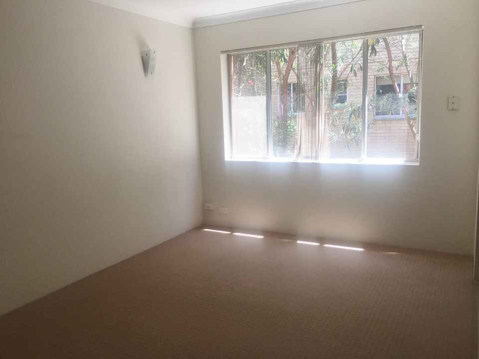 8/15 Riverview Street West Ryde