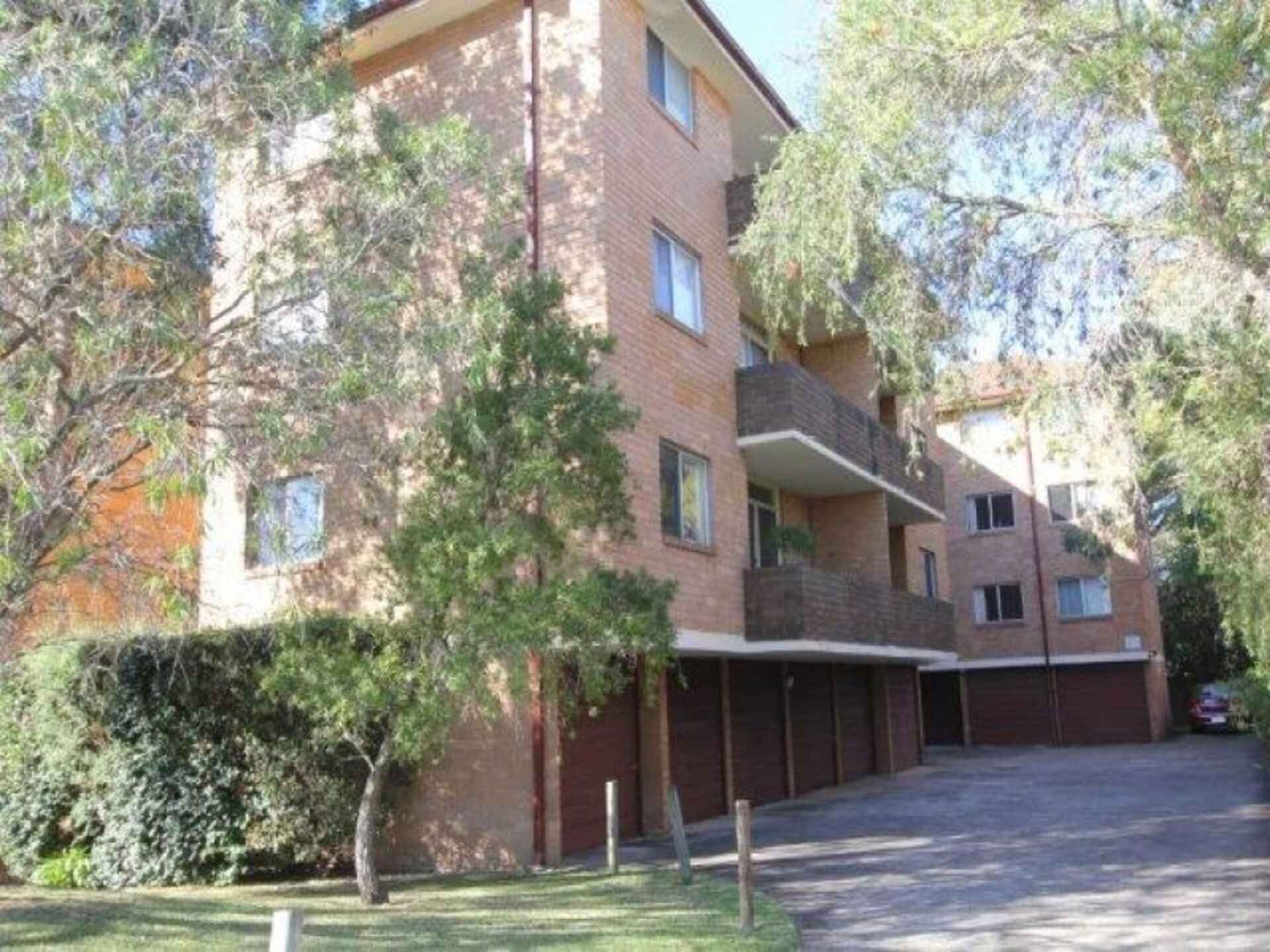 12/10-12 Maxim Street West Ryde