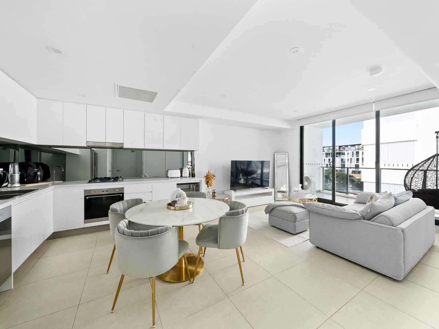 303/1 Madden Close Botany