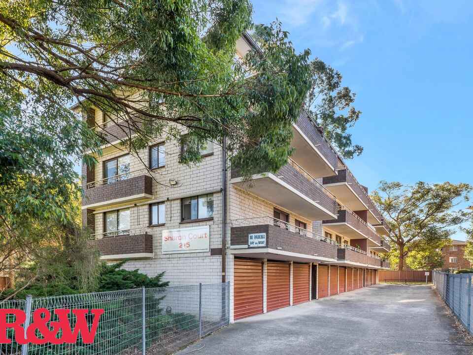 4/215 Derby Street Penrith