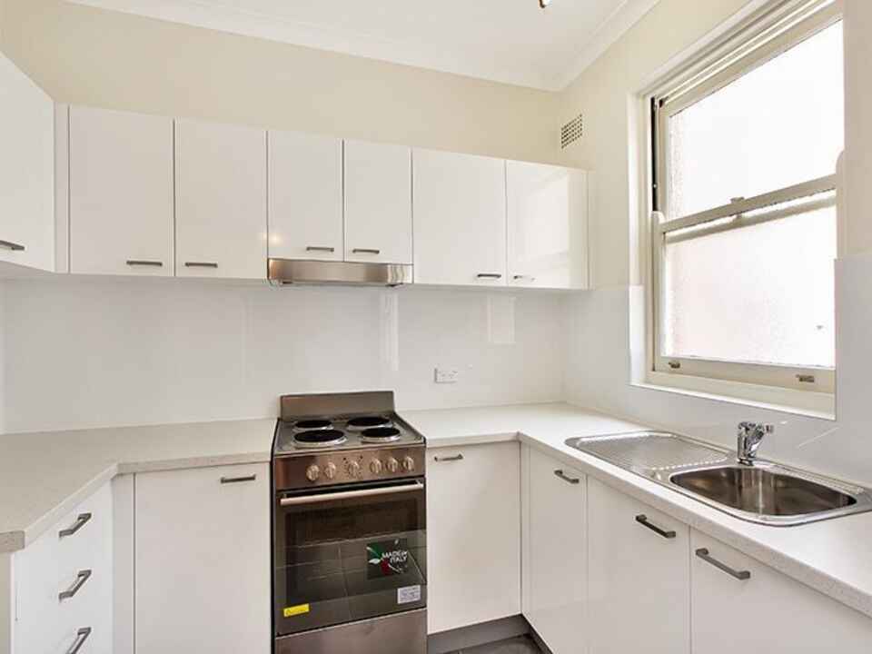 17/3 Barncleuth Square Potts Point
