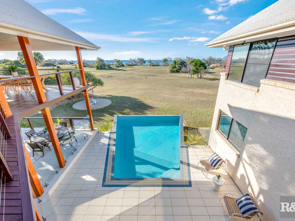126 Sylvan Drive Moore Park Beach