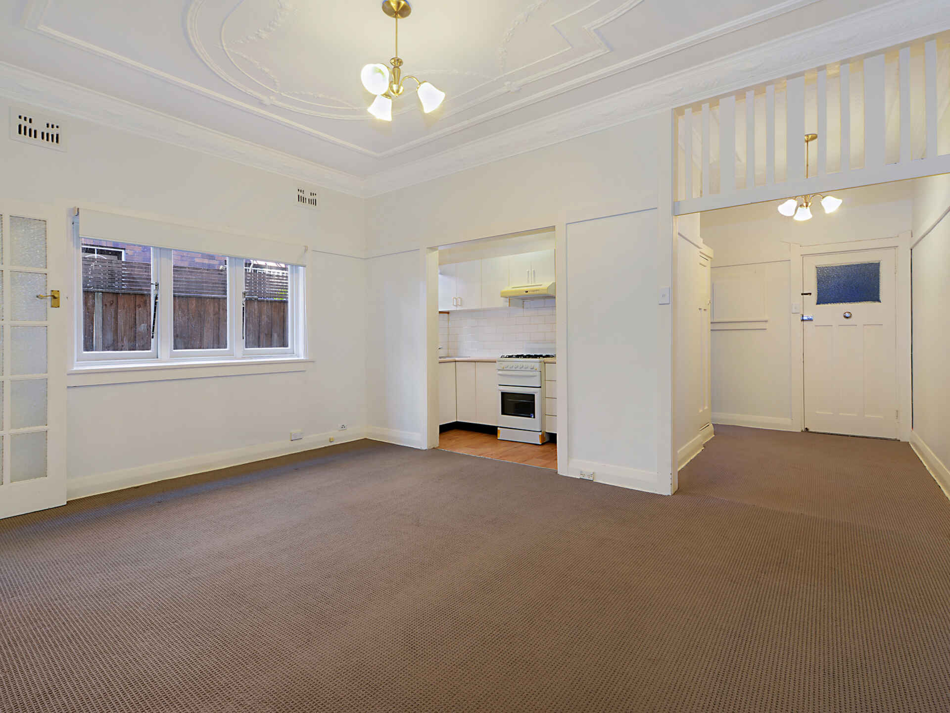 2/79 Oakley Road North Bondi