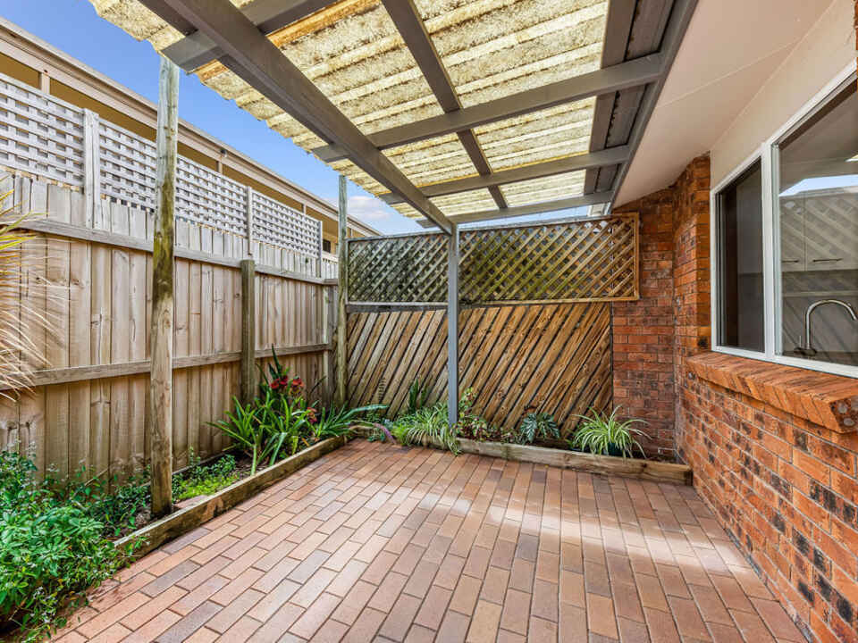 2/4 Ramillies Street Mount Coolum