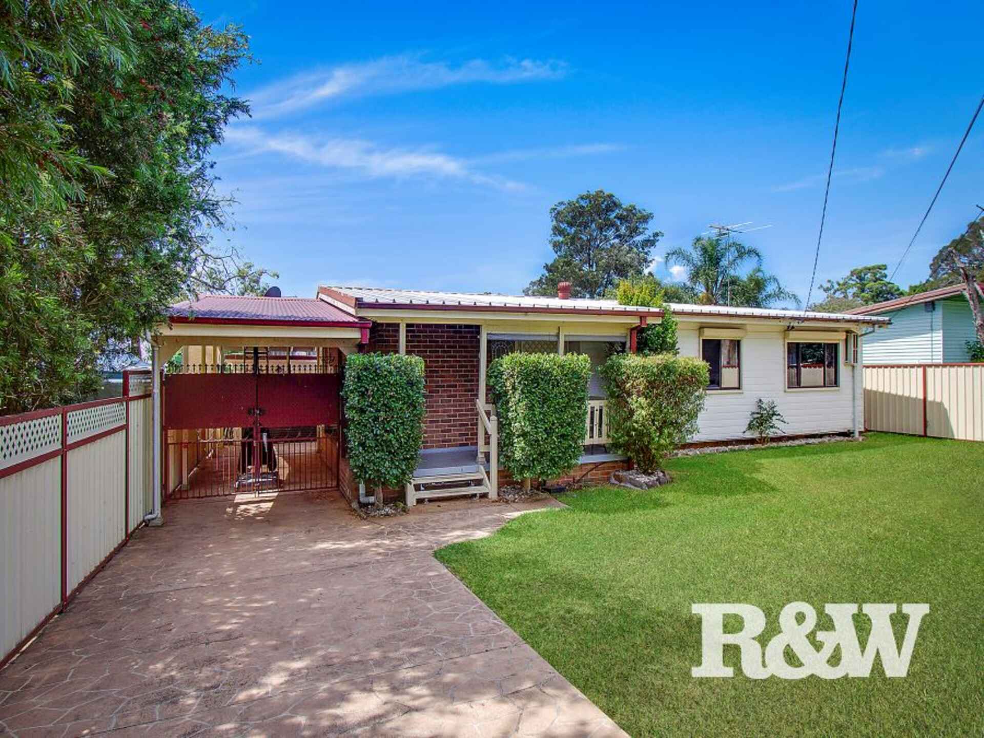22 Palau Crescent Lethbridge Park