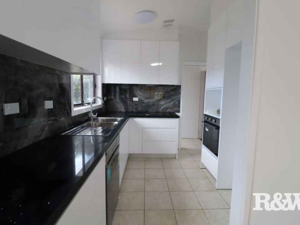 22 Palau Crescent Lethbridge Park