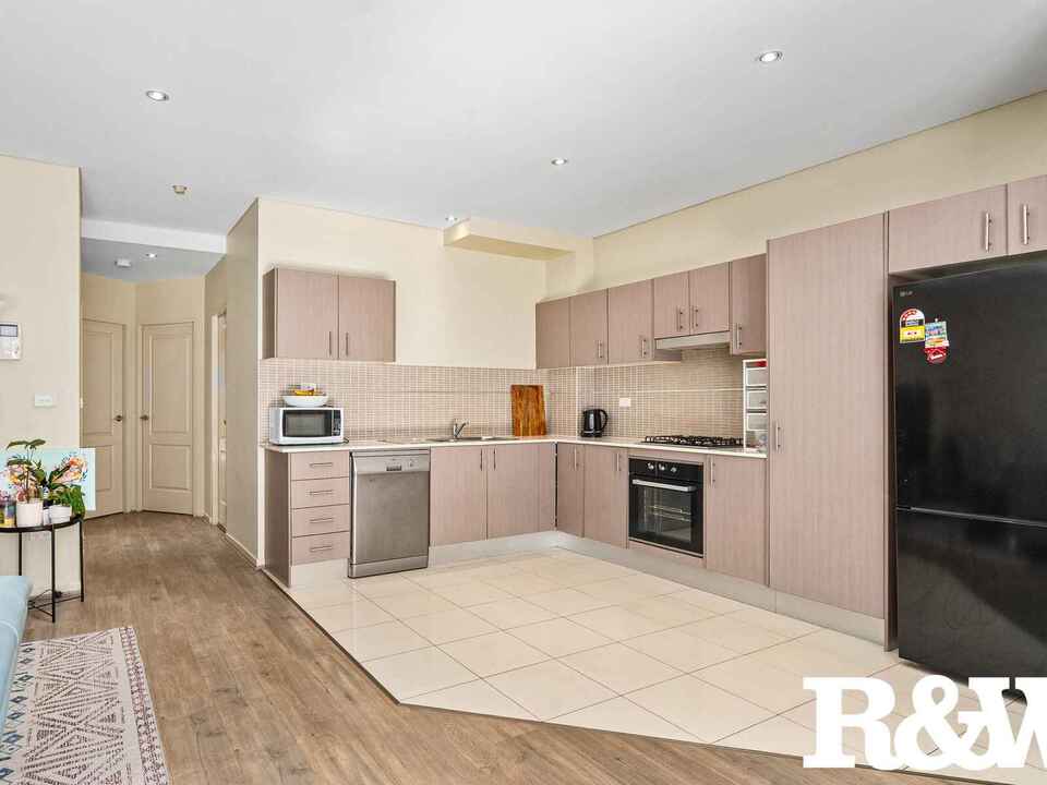 2/13-15 Lydbrook Street Westmead