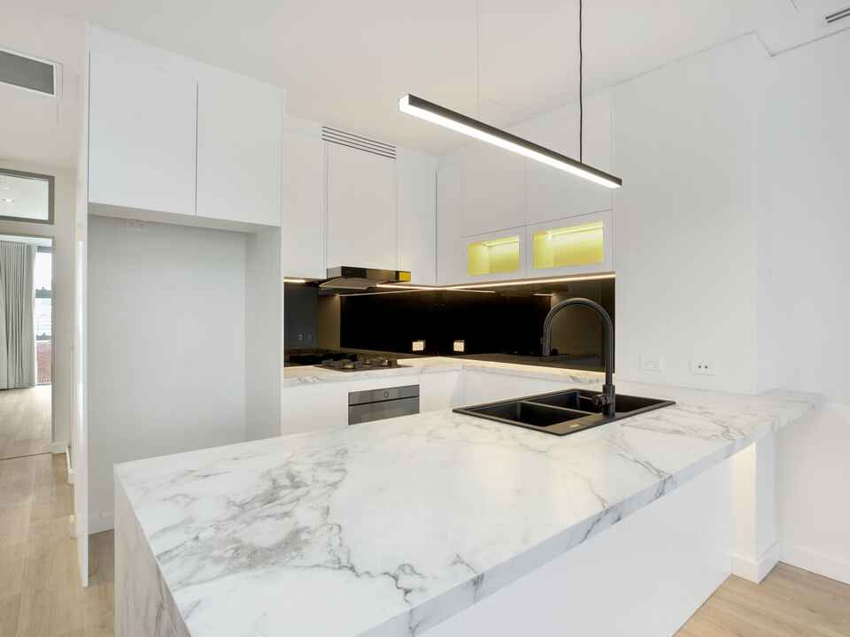 311/76-88 Crown Street Woolloomooloo