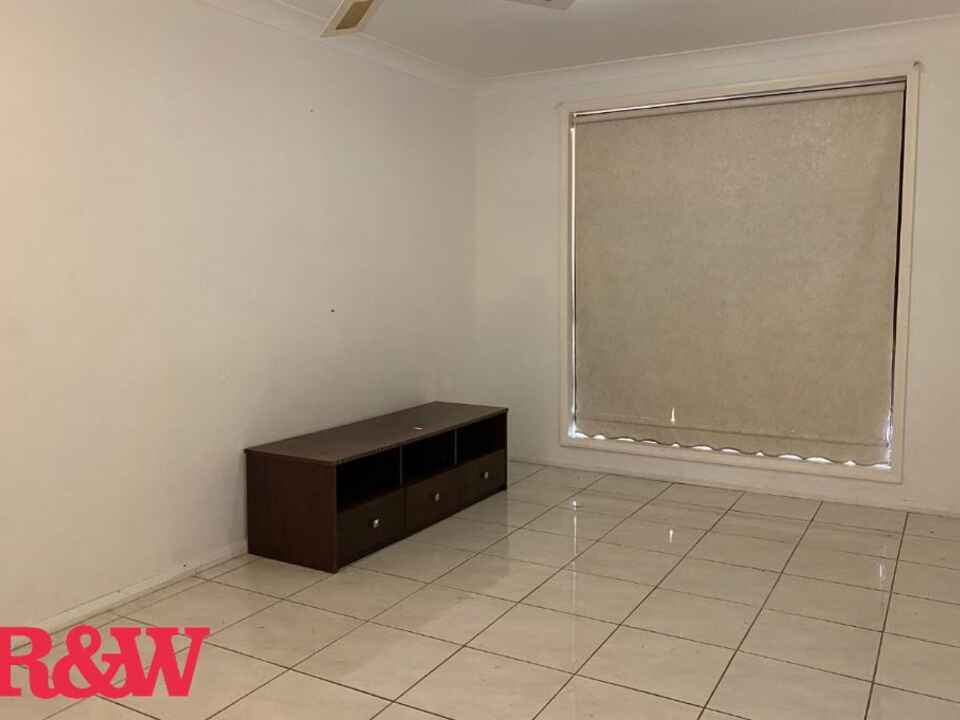 21 Donalbain Circuit Rosemeadow