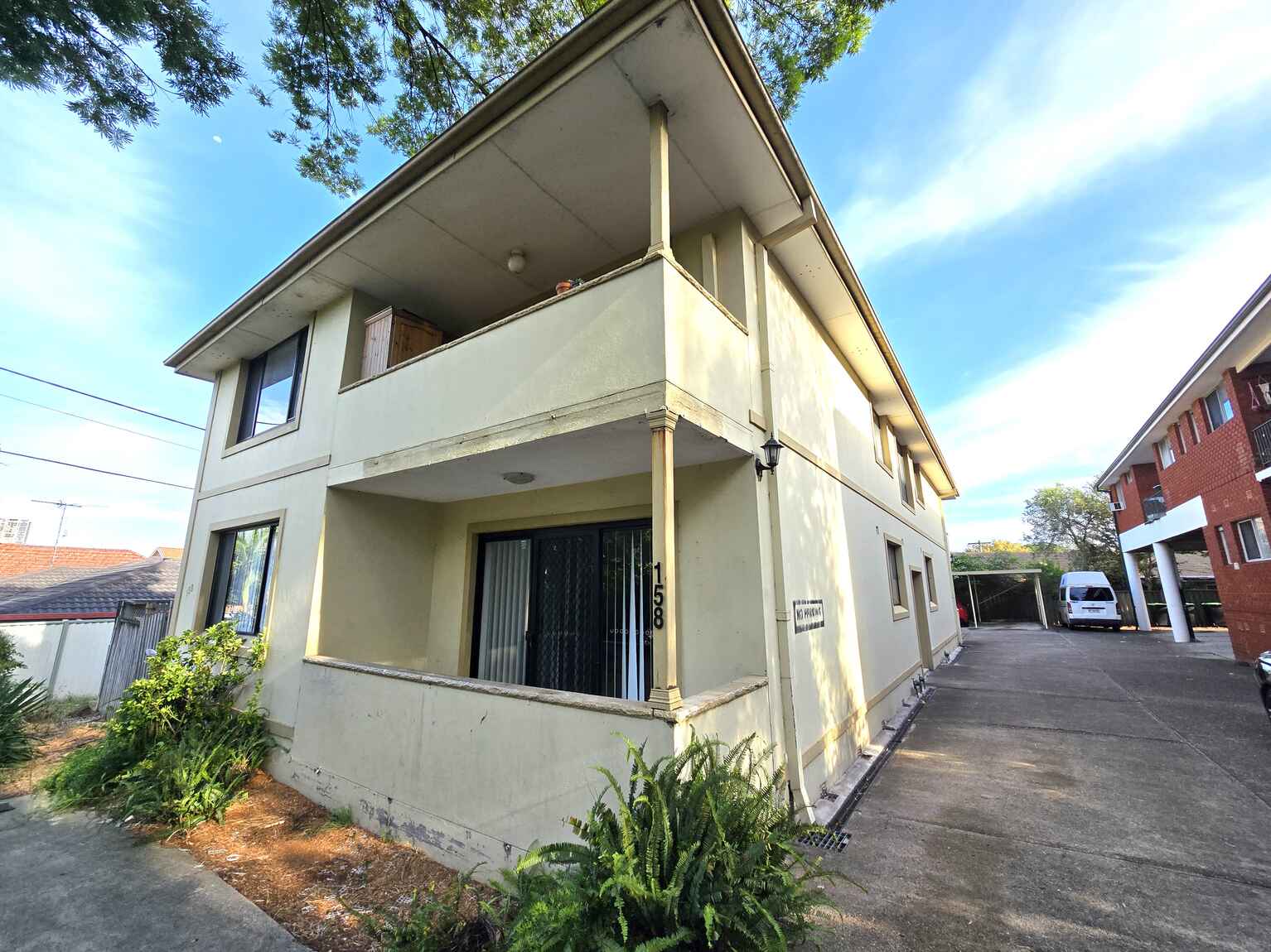 2/158 Pennant Street North Parramatta