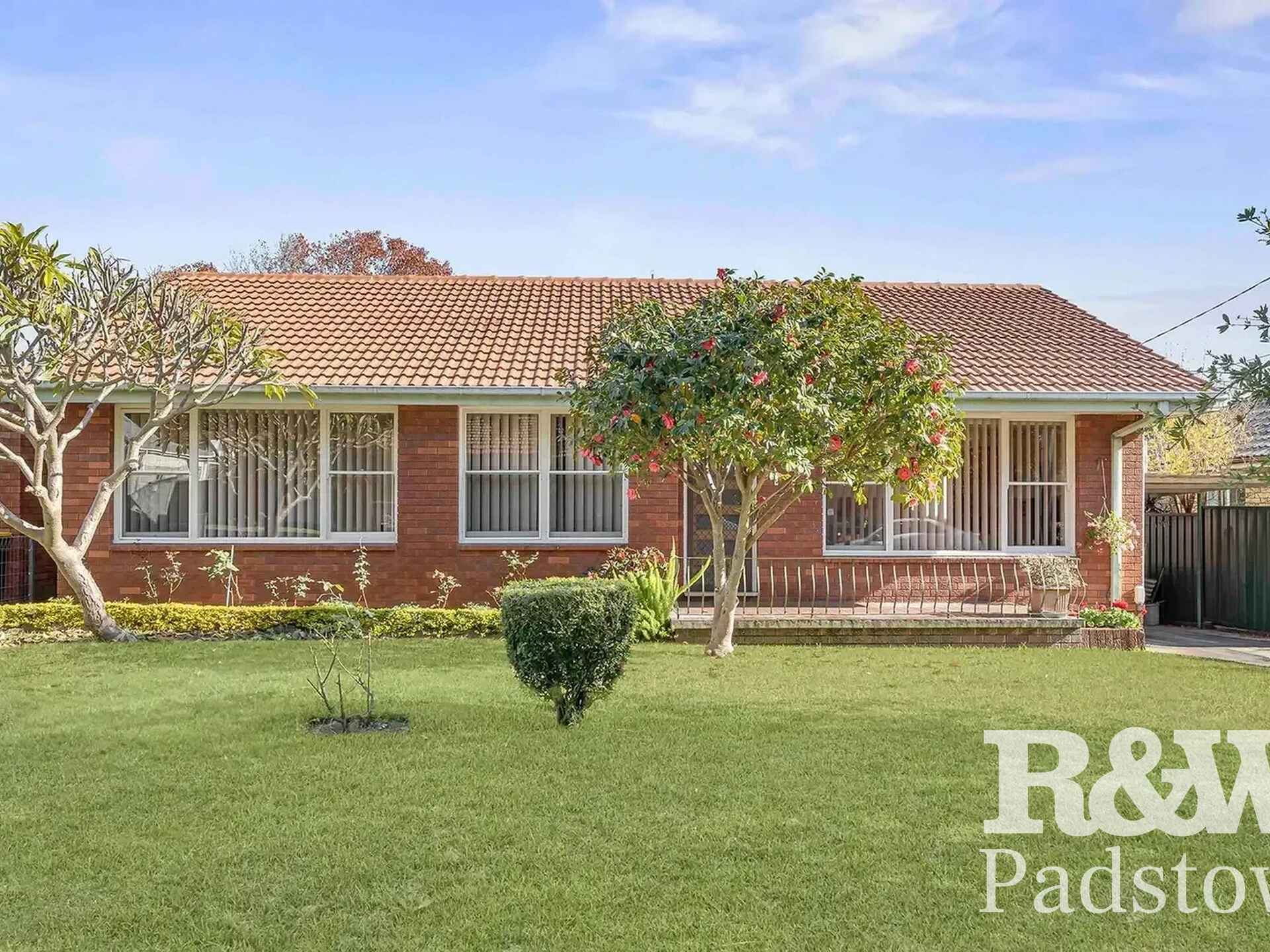 6 Bradley Crescent Wiley Park