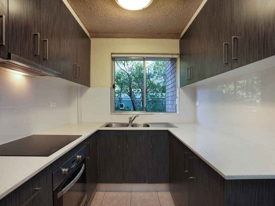 2/11-13 Tavistock Road Homebush West