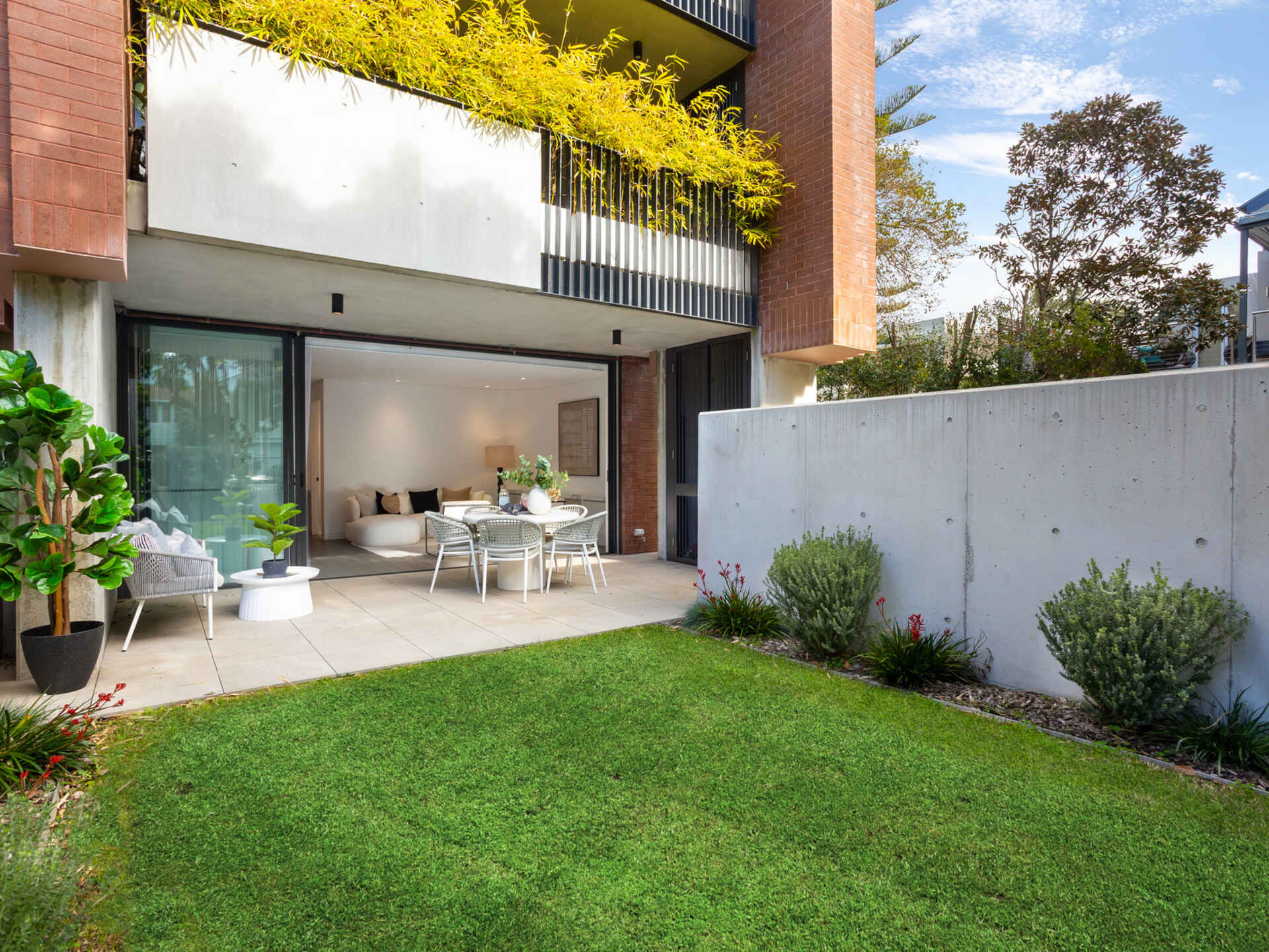 2/1 Spencer Street Rose Bay