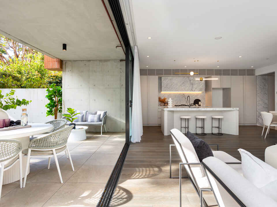 2/1 Spencer Street Rose Bay
