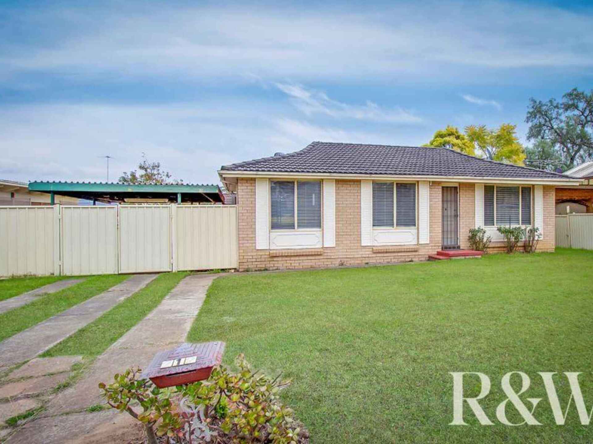 212 Banks Drive St Clair
