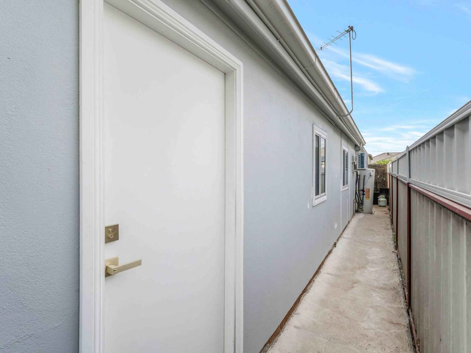 4B Moorebank Avenue Moorebank